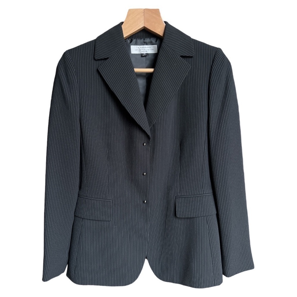 Tahari Arthur S. Levine Women’s Black Pinstripe Suit Blazer Jacket, Size 8P